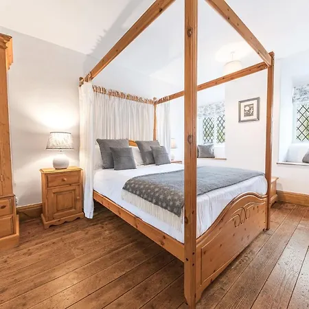 Potter's Wheel, By The Tatil Evi High Nibthwaite