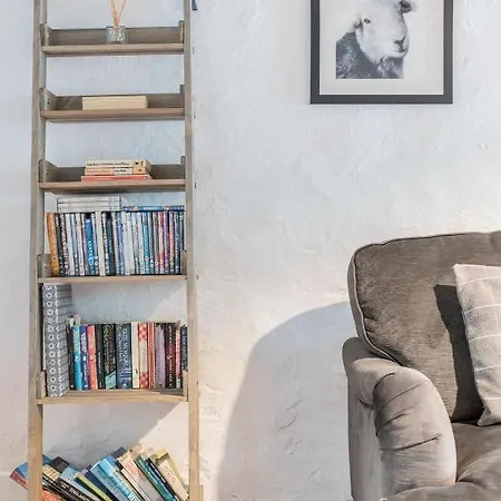 Tatil Evi Potter's Wheel, By The *