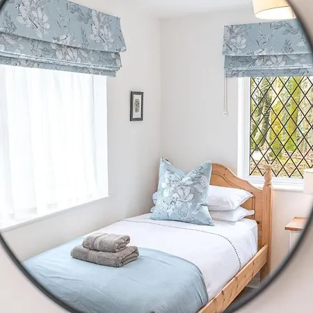 Potter's Wheel, By The Tatil Evi High Nibthwaite